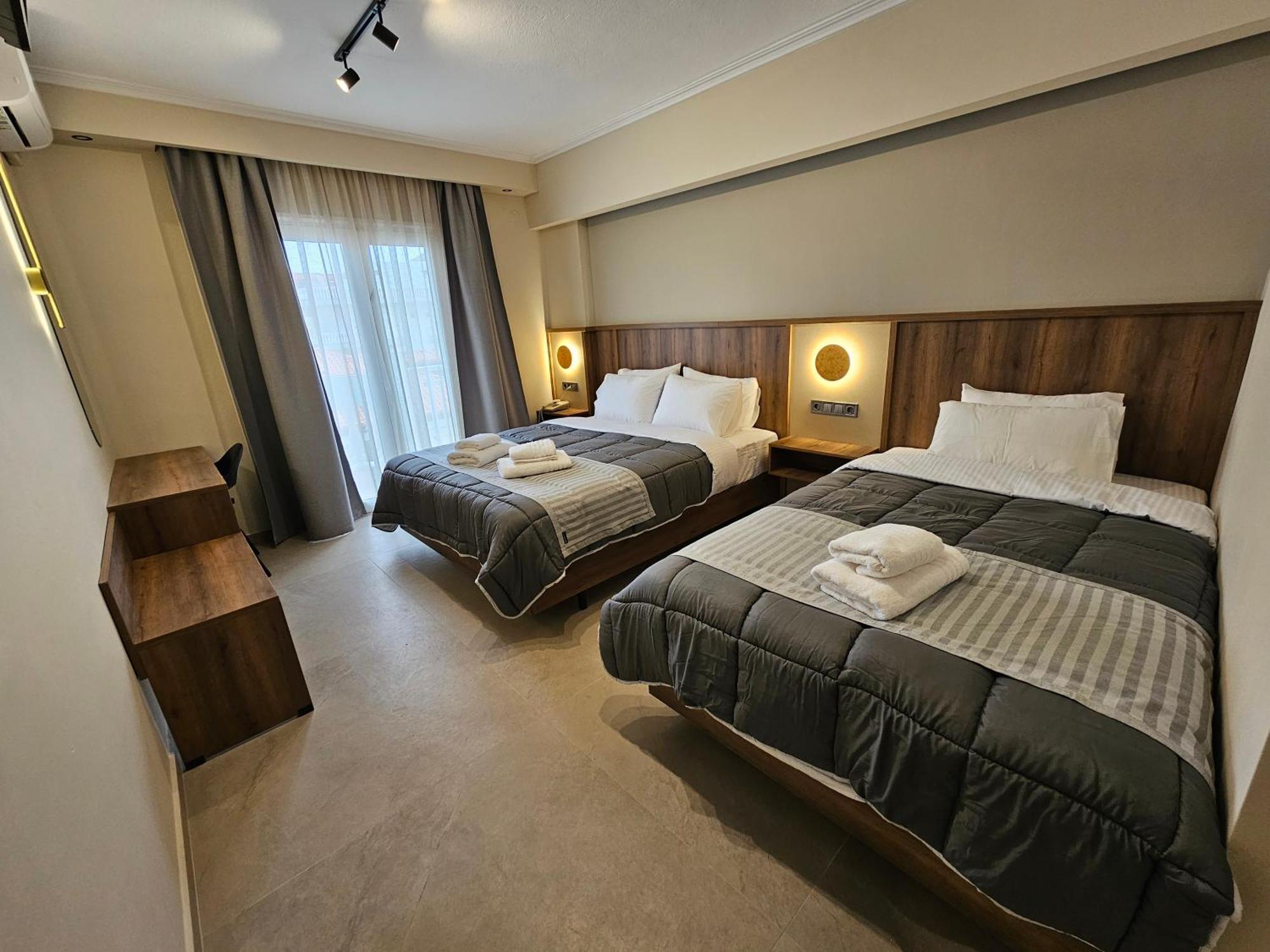Hotel Argo Paralía Екстериор снимка