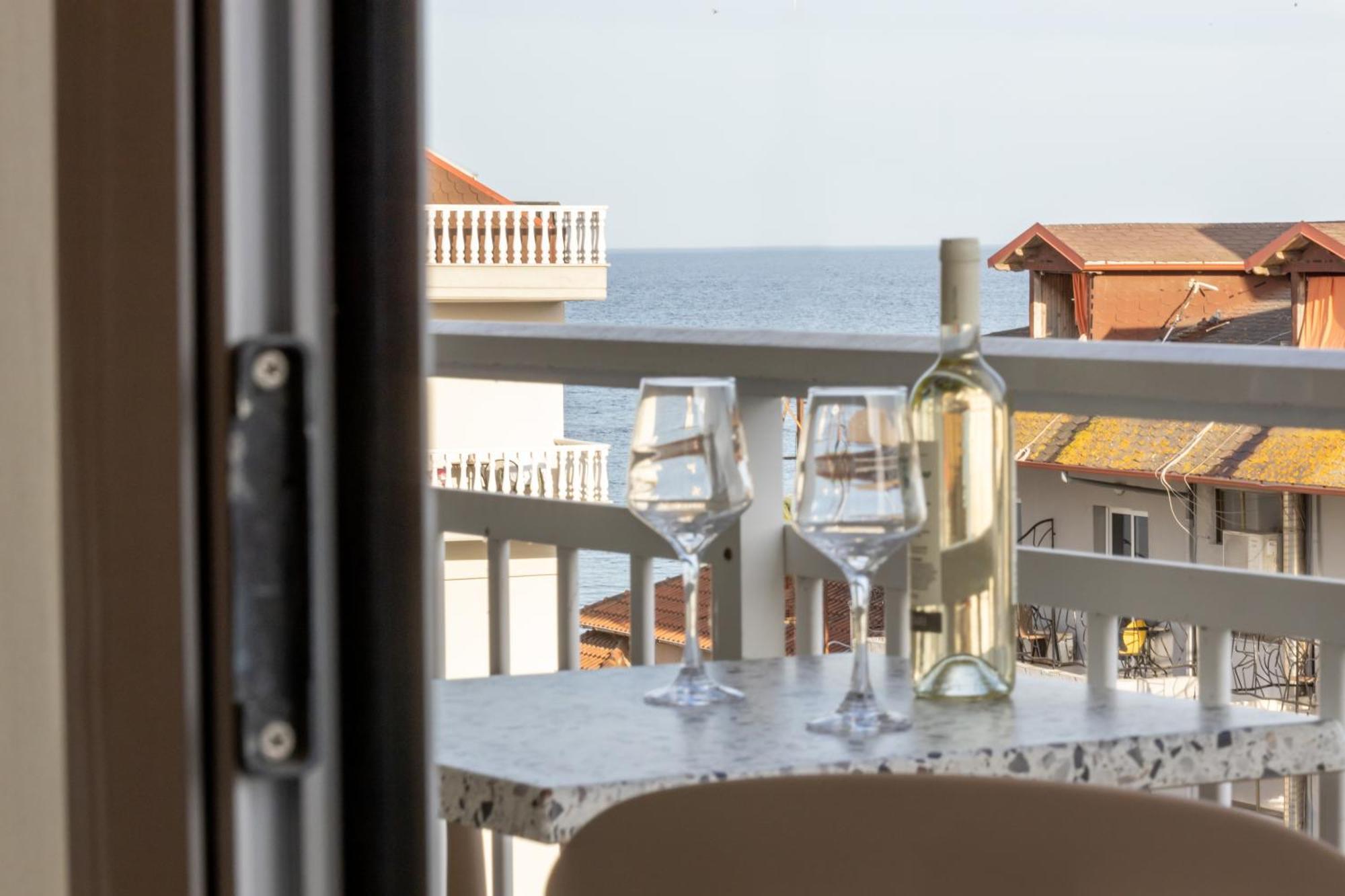 Hotel Argo Paralía Екстериор снимка