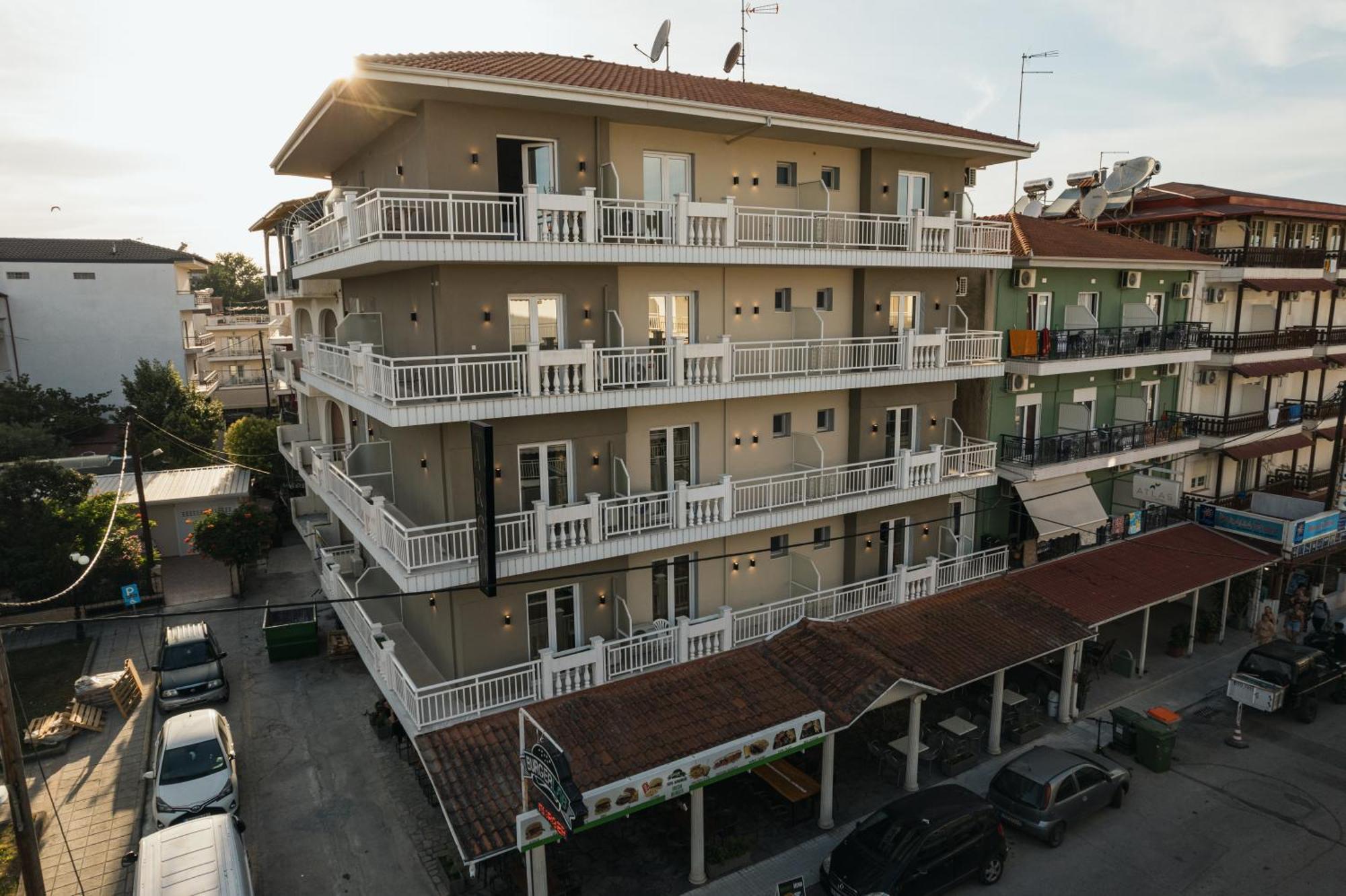 Hotel Argo Paralía Екстериор снимка